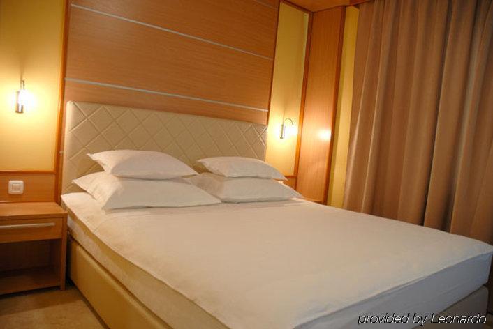 Hotel Cezar Banja Luka Pokój zdjęcie